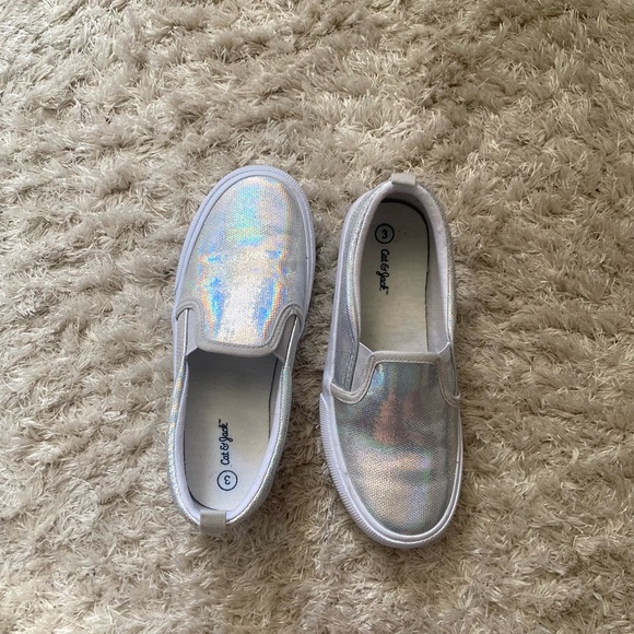 Girls iridescent slip on shoes - Picture 2 of 10